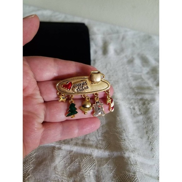 Cookies For Santa Brooch NWOT - Picture 8 of 10
